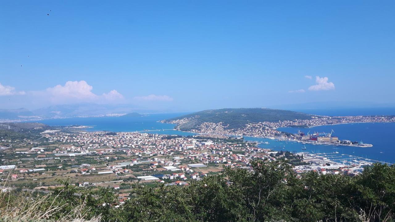 Apartmani Jureta Okrug Gornji Exterior photo